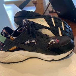 Women’s NIKE AIR HUARACHE RUN PRINT "ALOHA FLORAL" SZ 8 RARE!! [725076-001]